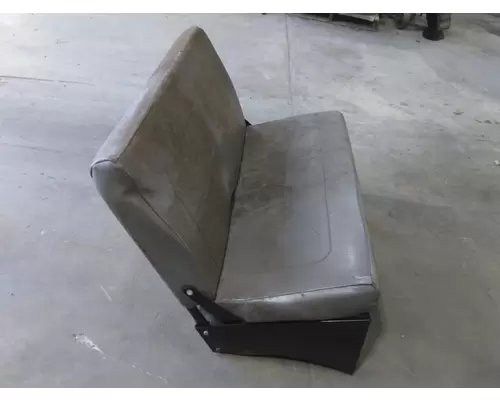 FREIGHTLINER M2 106 SEAT, FRONT