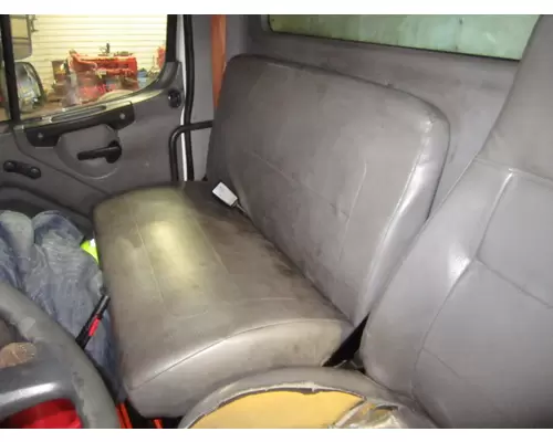 FREIGHTLINER M2 106 SEAT, FRONT