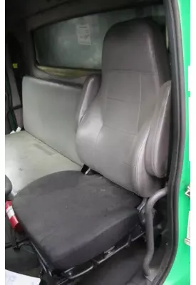 FREIGHTLINER M2 106 SEAT, FRONT