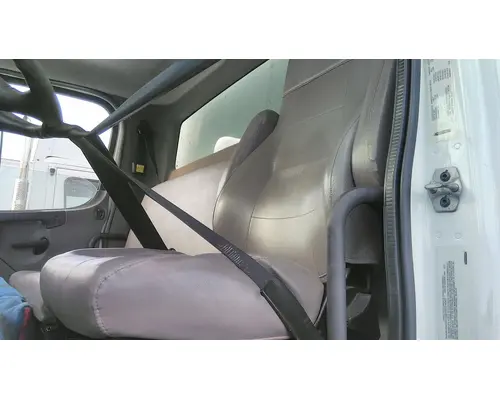 FREIGHTLINER M2 106 SEAT, FRONT