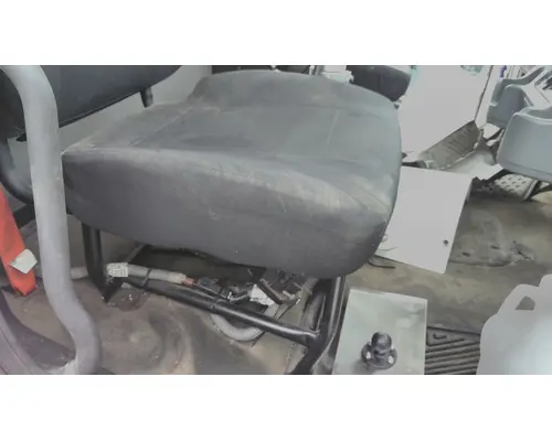 FREIGHTLINER M2 106 SEAT, FRONT