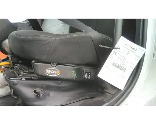 FREIGHTLINER M2 106 SEAT, FRONT