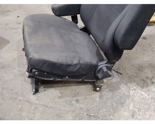 FREIGHTLINER M2 106 SEAT, FRONT