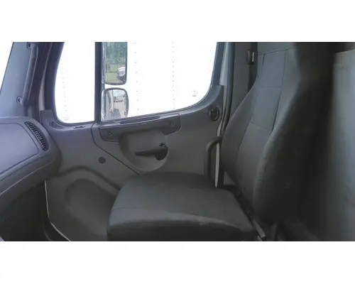 FREIGHTLINER M2 106 SEAT, FRONT