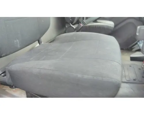FREIGHTLINER M2 106 SEAT, FRONT