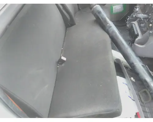 FREIGHTLINER M2 106 SEAT, FRONT