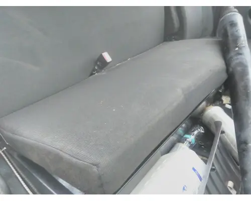 FREIGHTLINER M2 106 SEAT, FRONT