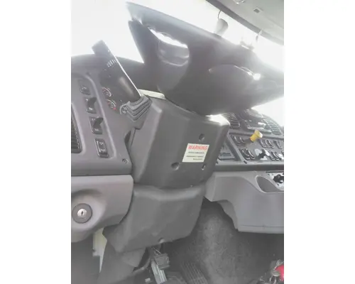 FREIGHTLINER M2 106 STEERING COLUMN