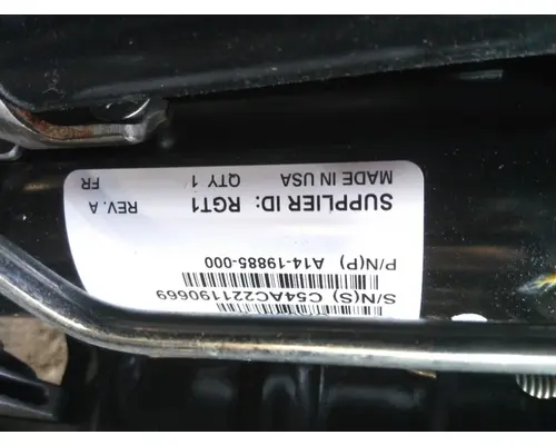 FREIGHTLINER M2 106 STEERING COLUMN