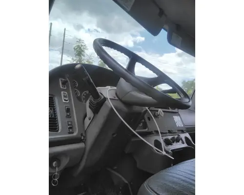 FREIGHTLINER M2 106 STEERING COLUMN
