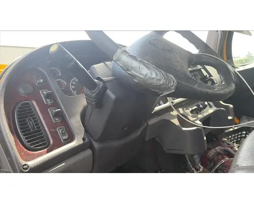 FREIGHTLINER M2 106 STEERING COLUMN