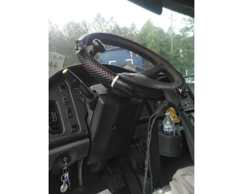 FREIGHTLINER M2 106 STEERING COLUMN