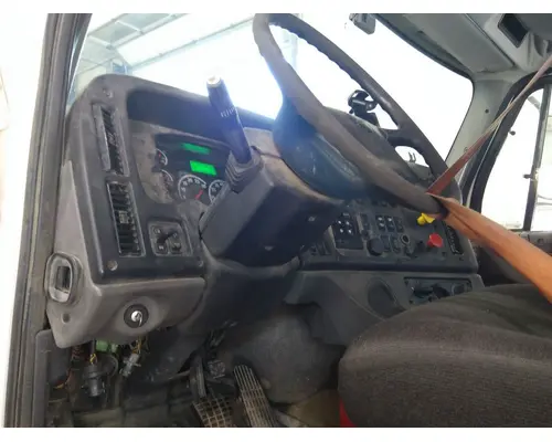 FREIGHTLINER M2 106 STEERING COLUMN