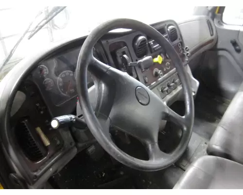 FREIGHTLINER M2 106 STEERING COLUMN