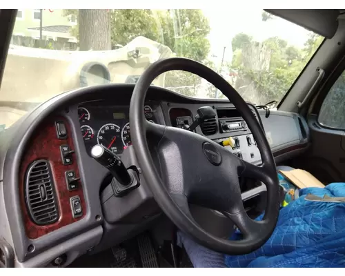FREIGHTLINER M2 106 STEERING COLUMN