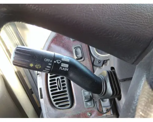 FREIGHTLINER M2 106 STEERING COLUMN