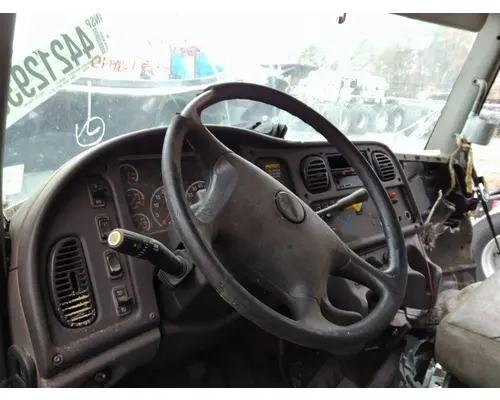 FREIGHTLINER M2 106 STEERING COLUMN