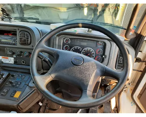 FREIGHTLINER M2 106 STEERING COLUMN
