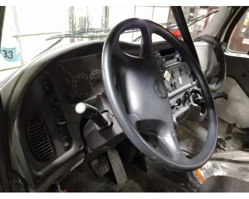 FREIGHTLINER M2 106 STEERING COLUMN