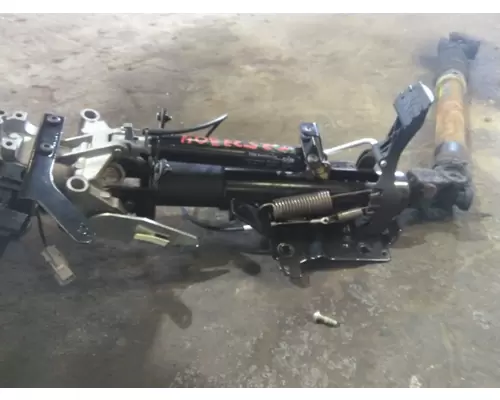FREIGHTLINER M2 106 STEERING COLUMN