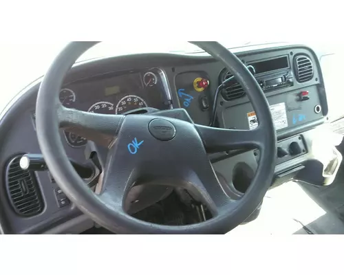 FREIGHTLINER M2 106 STEERING COLUMN