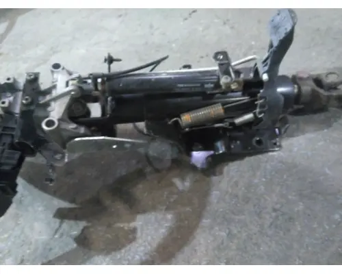 FREIGHTLINER M2 106 STEERING COLUMN