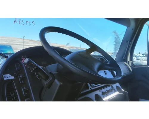 FREIGHTLINER M2 106 STEERING COLUMN