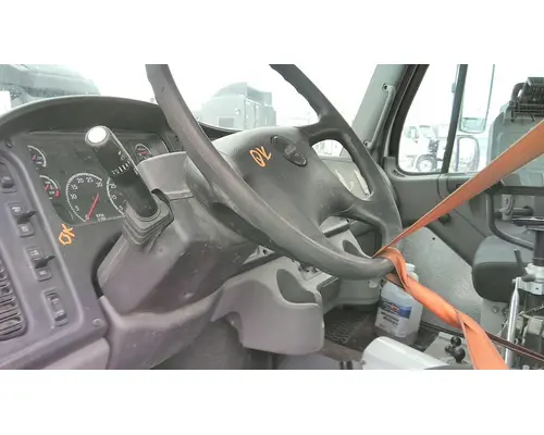 FREIGHTLINER M2 106 STEERING COLUMN