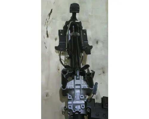FREIGHTLINER M2 106 STEERING COLUMN