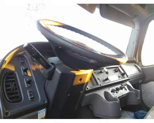 FREIGHTLINER M2 106 STEERING COLUMN