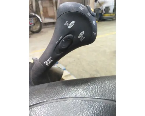 FREIGHTLINER M2 106 STEERING COLUMN
