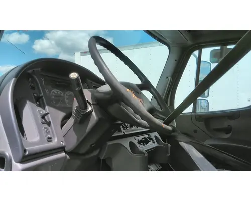 FREIGHTLINER M2 106 STEERING COLUMN