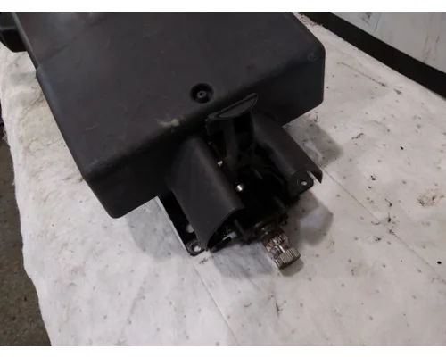 FREIGHTLINER M2 106 STEERING COLUMN