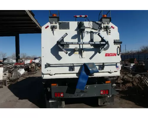 FREIGHTLINER M2 106 SWEEPER