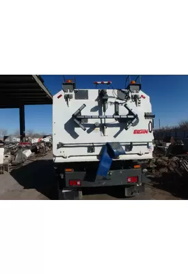 FREIGHTLINER M2 106 SWEEPER