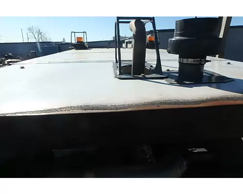 FREIGHTLINER M2 106 SWEEPER