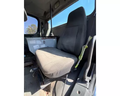 FREIGHTLINER M2 106 Seat, Front