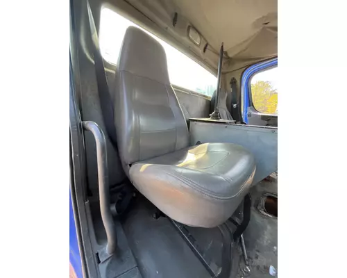 FREIGHTLINER M2 106 Seat, Front