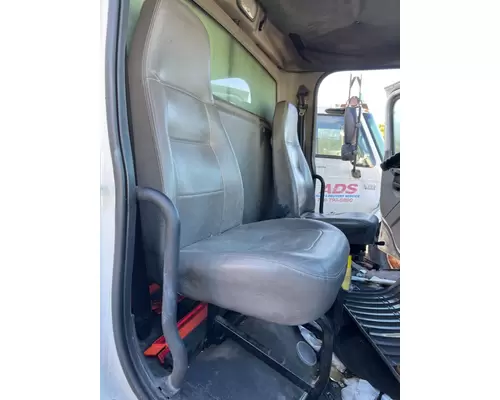 FREIGHTLINER M2 106 Seat, Front