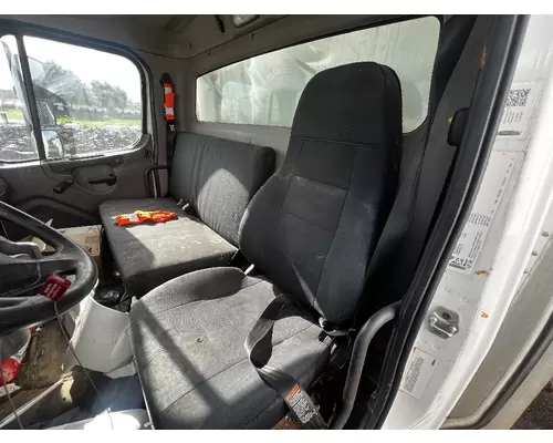 FREIGHTLINER M2 106 Seat, Front