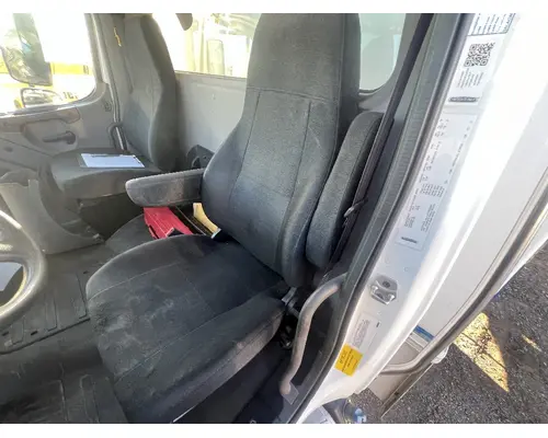 FREIGHTLINER M2 106 Seat, Front