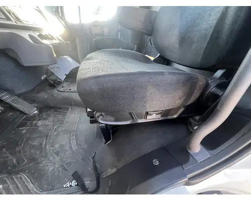 FREIGHTLINER M2 106 Seat, Front
