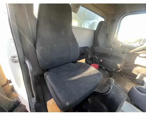 FREIGHTLINER M2 106 Seat, Front