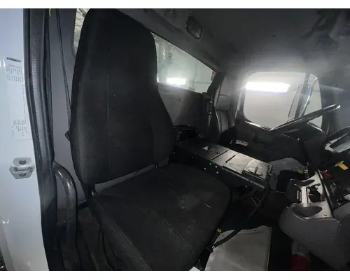 FREIGHTLINER M2 106 Seat, Front