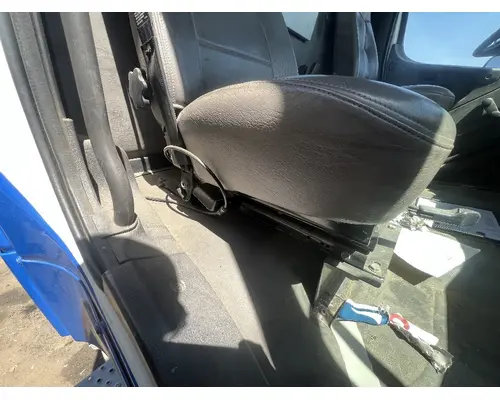 FREIGHTLINER M2 106 Seat, Front