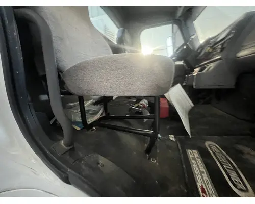 FREIGHTLINER M2 106 Seat, Front
