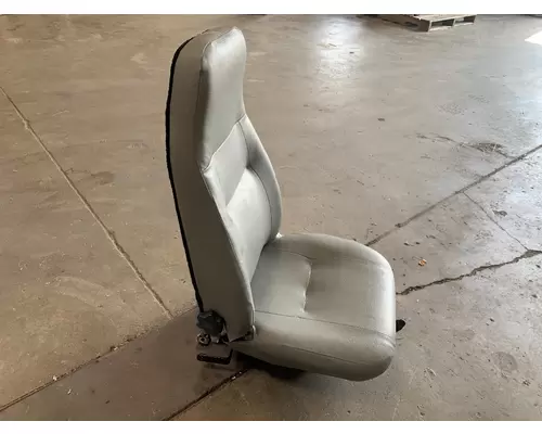 FREIGHTLINER M2 106 Seat, Front