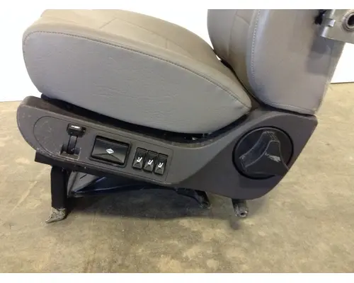 FREIGHTLINER M2-106 Seat (non-Suspension)
