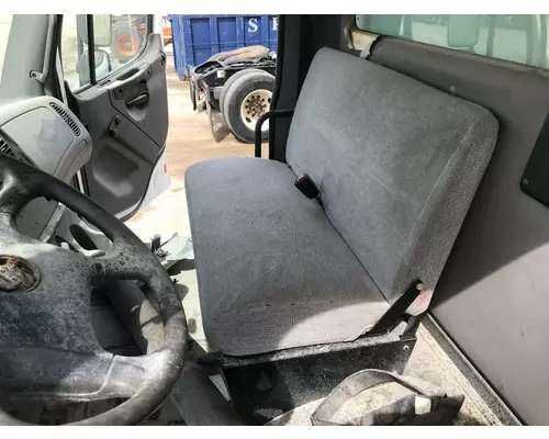 FREIGHTLINER M2-106 Seat (non-Suspension)