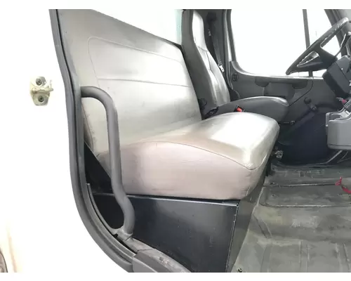 FREIGHTLINER M2-106 Seat (non-Suspension)